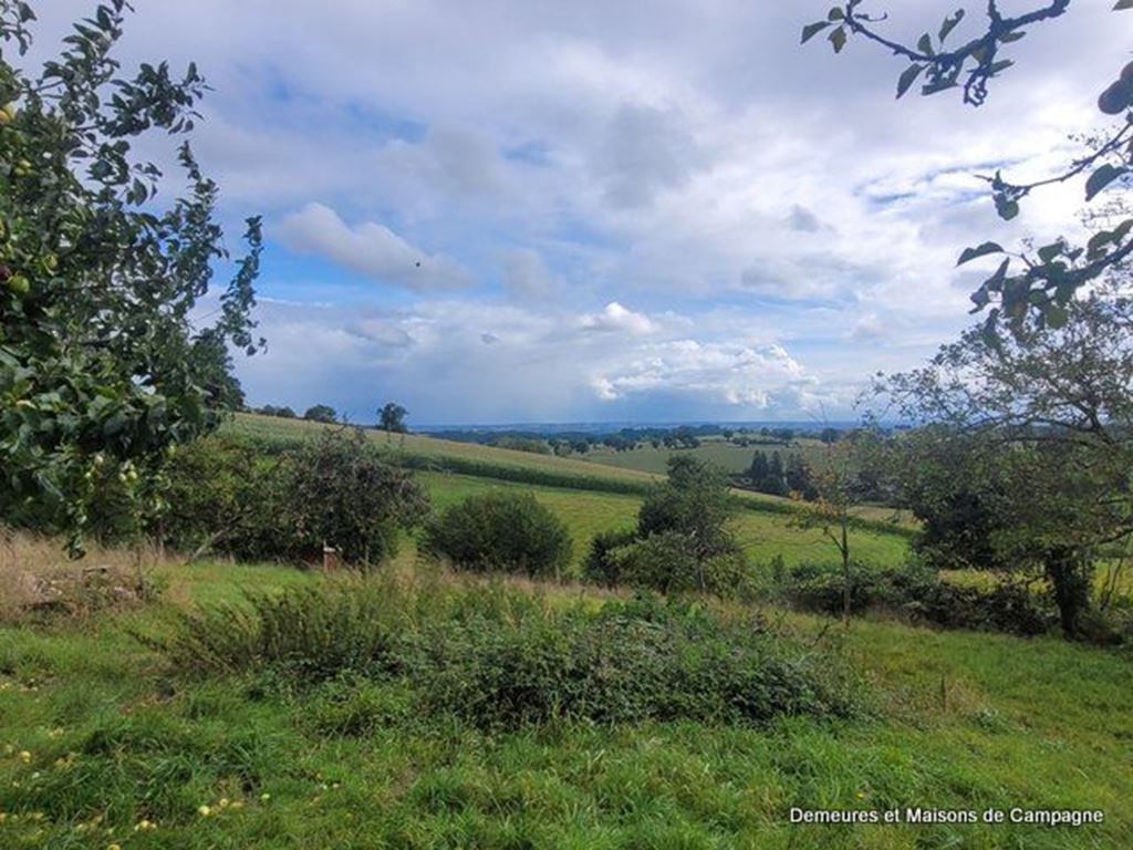 image du bien immobilier Fermette JUVIGNY -LES -VALLEES