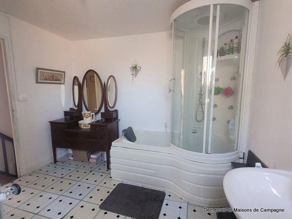 image du bien immobilier Maison de village BARENTON