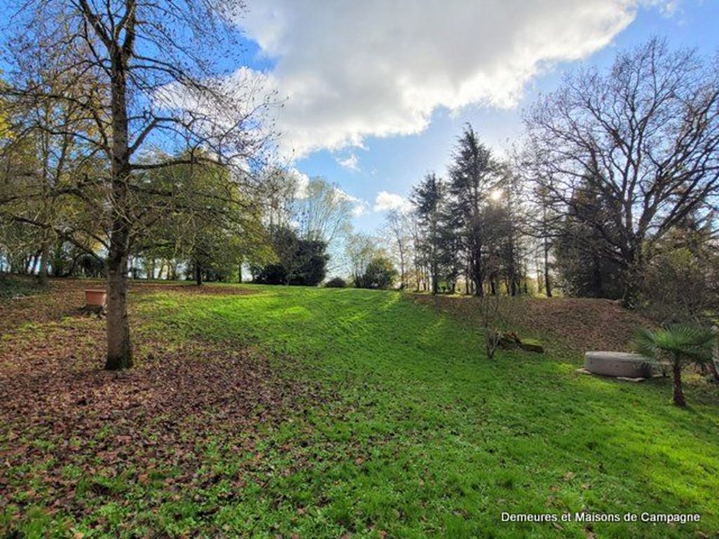 image du bien immobilier Demeure VAL-COUESNON